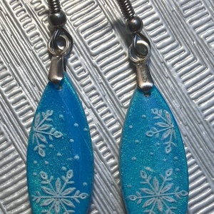 Halványkék hópelyhes fülbevaló - ékszer - fülbevaló - lógó fülbevaló - Meska.hu