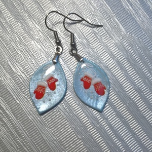 Pici kesztyűs hópelyhes fülbevaló II. - ékszer - fülbevaló - lógó fülbevaló - Meska.hu