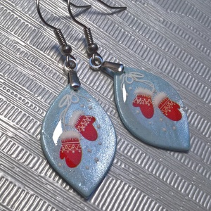 Pici kesztyűs hópelyhes fülbevaló II., Ékszer, Fülbevaló, Lógó fülbevaló, Ékszerkészítés, MESKA