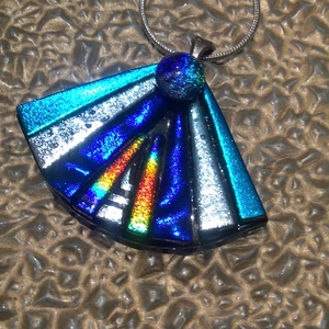 Kékek eleganciája olvasztott üvegékszer, Ékszer, Nyaklánc, Medálos nyaklánc, Ékszerkészítés, MESKA