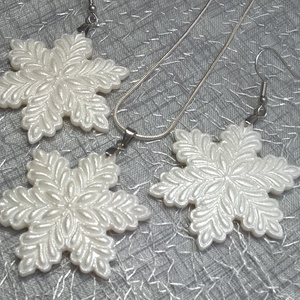 Hópehely ékszerszett gyöngyházfényű csillogással - Meska.hu