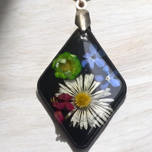 Sokvirágos nyaklánc - ékszer - nyaklánc - medálos nyaklánc - Meska.hu