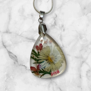 Kerti virágos nyaklánc II. - ékszer - nyaklánc - medálos nyaklánc - Meska.hu