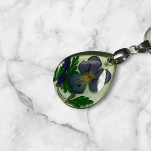 Lila ibolyás nyaklánc II. - ékszer - nyaklánc - medálos nyaklánc - Meska.hu