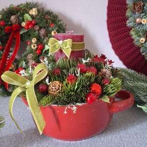 Pirosbogyós gyertyás asztaldísz  - karácsony - adventi díszek - adventi gyertyadíszek és koszorúdíszek - Meska.hu