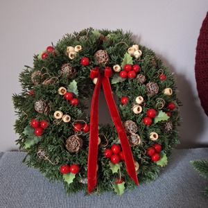 Pirosbogyós tuja kopogtató  - Meska.hu