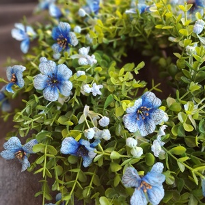 Kék virágos kopogtató , Otthon & Életmód, Dekoráció, Ajtó- és ablak dekoráció, Ajtódísz & Kopogtató, Mindenmás, MESKA