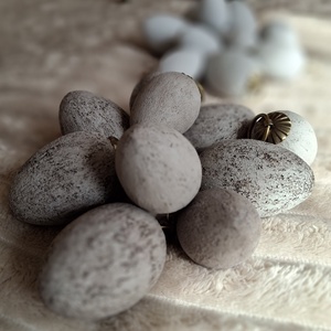 Kőhatású függő tojás dísz szett-barna - otthon & életmód - dekoráció - fali és függő dekoráció - függődísz - Meska.hu