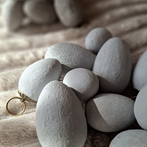 Kőhatású függő tojás dísz szett-fehér, Otthon & Életmód, Dekoráció, Fali és függő dekoráció, Függődísz, Mindenmás, Tojásfestés, MESKA