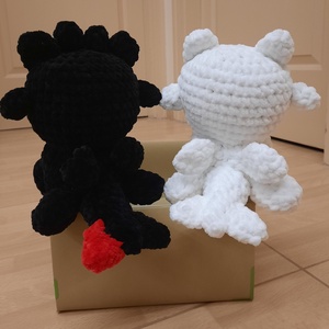 Horgolt plüss fényfúria és éjfúria pár - játék & sport - plüssállat & játékfigura - plüss sárkány - Meska.hu