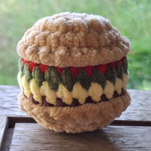 Horgolt plüss mini marok hamburger - játék & sport - plüssállat & játékfigura - más figura - Meska.hu
