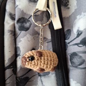 Mini horgolt capybara kulcstartó - játék & sport - plüssállat & játékfigura - malac - Meska.hu