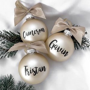 Névre szóló üveg karácsonyfa dísz  - Pezsgő, Karácsony, Karácsonyi lakásdekoráció, Karácsonyfadíszek, Üvegművészet, MESKA