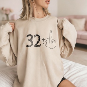 Egyedi születésnapi pulcsi +1 - ruha & divat - női ruha - pulóver - Meska.hu