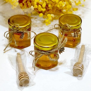 Mézes üveg Köszöntőajándék Organza tasakkal - esküvő - emlék & ajándék - köszönőajándék - Meska.hu