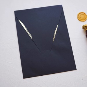Aranyozott fekete díszboríték - 20 cm x 14 cm - esküvő - emlék & ajándék - nászajándék - esküvői pénzátadó boríték, kártya - Meska.hu