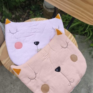 Cica székpárna - otthon & életmód - babaszoba, gyerekszoba - iskolai ülőpárna - Meska.hu