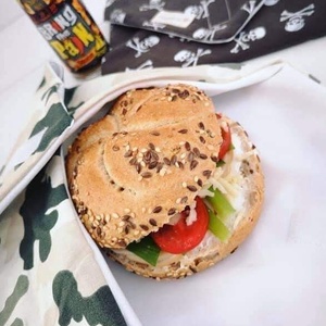 Újraszalvéta iskolabusz - táska & tok - uzsonna- & ebéd tartó - szendvics csomagoló - Meska.hu