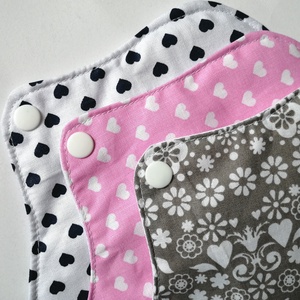 Pamut tisztasági betét szett Szerelmes, vízhatlan  - szépségápolás - intim higiénia - intimbetét - Meska.hu