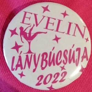 Lánybúcsús névre szóló kitűző, Esküvő, Kiegészítők, Kitűző, Decoupage, transzfer és szalvétatechnika, Meska