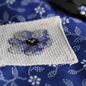 Kifordítható, díszített válltáska - táska & tok - bevásárlás & shopper táska - shopper, textiltáska, szatyor - Meska.hu