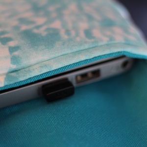 Textil laptoptartó szütyő - táska & tok - laptoptáska, laptop hátizsák - Meska.hu