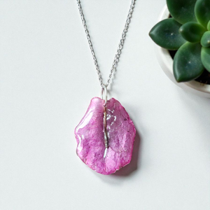  Nyaklánc bougainvillea szirommal, Ékszer, Nyaklánc, Medálos nyaklánc, Ékszerkészítés, MESKA