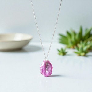  Nyaklánc bougainvillea szirommal - ékszer - nyaklánc - medálos nyaklánc - Meska.hu