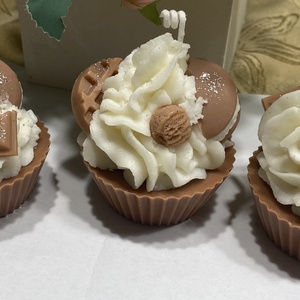 Illatos muffin illatgyertya - otthon & életmód - gyertya, illat, aroma - gyertya - Meska.hu