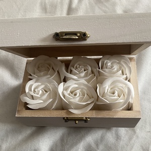 Szappanrózsa doboz felirattal - Meska.hu