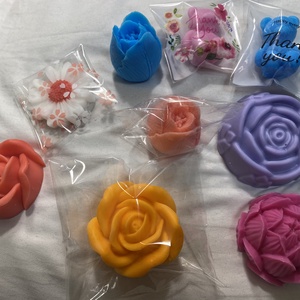 Nőnapra ,anyák napjára illatos dekorszappan virágok - szépségápolás - szappan & fürdés - kézműves szappan - Meska.hu