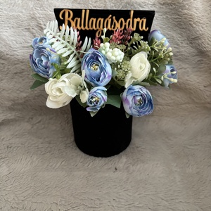 Ballagásra kalap virág box - Meska.hu