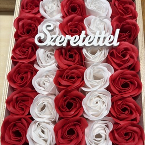 Illatos szappanrózsa fa ládikóban nőnapra,névnapra,szülőköszöntő stb - otthon & életmód - virágdekoráció - virágok - virágbox - Meska.hu