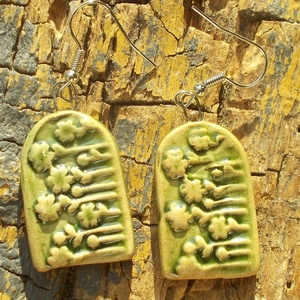 Antikolt zöld fülbevaló - ékszer - fülbevaló - lógó fülbevaló - Meska.hu