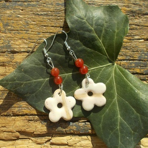 Virágos fülbevaló - ékszer - fülbevaló - lógó fülbevaló - Meska.hu