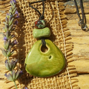 Zöld nyaklánc - ékszer - nyaklánc - medálos nyaklánc - Meska.hu