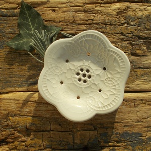 Tenyérnyi szappantartó - Meska.hu