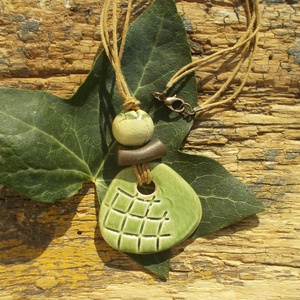 Zöld nyaklánc - ékszer - nyaklánc - medálos nyaklánc - Meska.hu