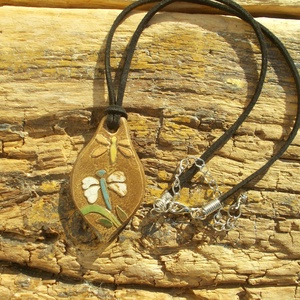 Nyaklánc szitakötővel, Ékszer, Nyaklánc, Medálos nyaklánc, Ékszerkészítés, Kerámia, MESKA