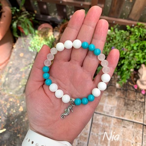 Santorini - karkötő csikóhal medállal - ékszer - karkötő - karkötő medállal - Meska.hu