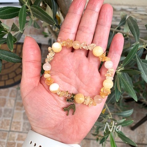 Napfürdő - ásványkarkötő cica medállal - ékszer - karkötő - karkötő medállal - Meska.hu