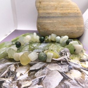 Jura - ásványkarkötő dínó medállal - ékszer - karkötő - karkötő medállal - Meska.hu