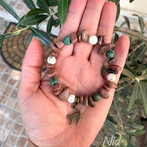 Édes otthon - ásványkarkötő cica medállal - ékszer - karkötő - karkötő medállal - Meska.hu