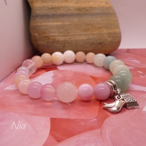 A madárka meséje - ásványkarkötő madár és könyv medállal - ékszer - karkötő - karkötő medállal - Meska.hu