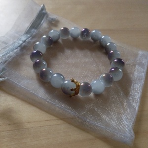 Füst színű karkötő koronával  - ékszer - karkötő - gyöngyös karkötő - Meska.hu