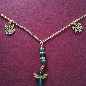 Zöld színű karácsonyi angyal nyaklánc hópihe és angyal charmmal  - ékszer - nyaklánc - medál - Meska.hu