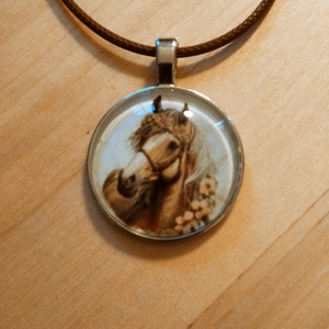 Lovas üveg lencsés nyaklánc  - ékszer - nyaklánc - medál - Meska.hu