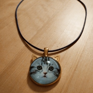 Cicás üveg lencsés nyaklánc  - ékszer - nyaklánc - medál - Meska.hu
