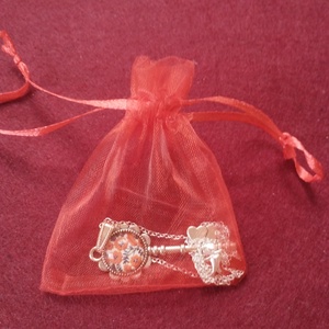 Üveg lencsés kulcsos ezüst (925) nyaklánc palóc népi motívummal  - ékszer - nyaklánc - medálos nyaklánc - Meska.hu Üveg lencsés kulcsos ezüst (925) nyaklánc palóc népi motívummal  - ékszer - nyaklánc - medálos nyaklánc - Meska.hu