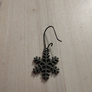 fülbevaló hópihe fityegővel  - ékszer - fülbevaló - fülékszer - Meska.hu